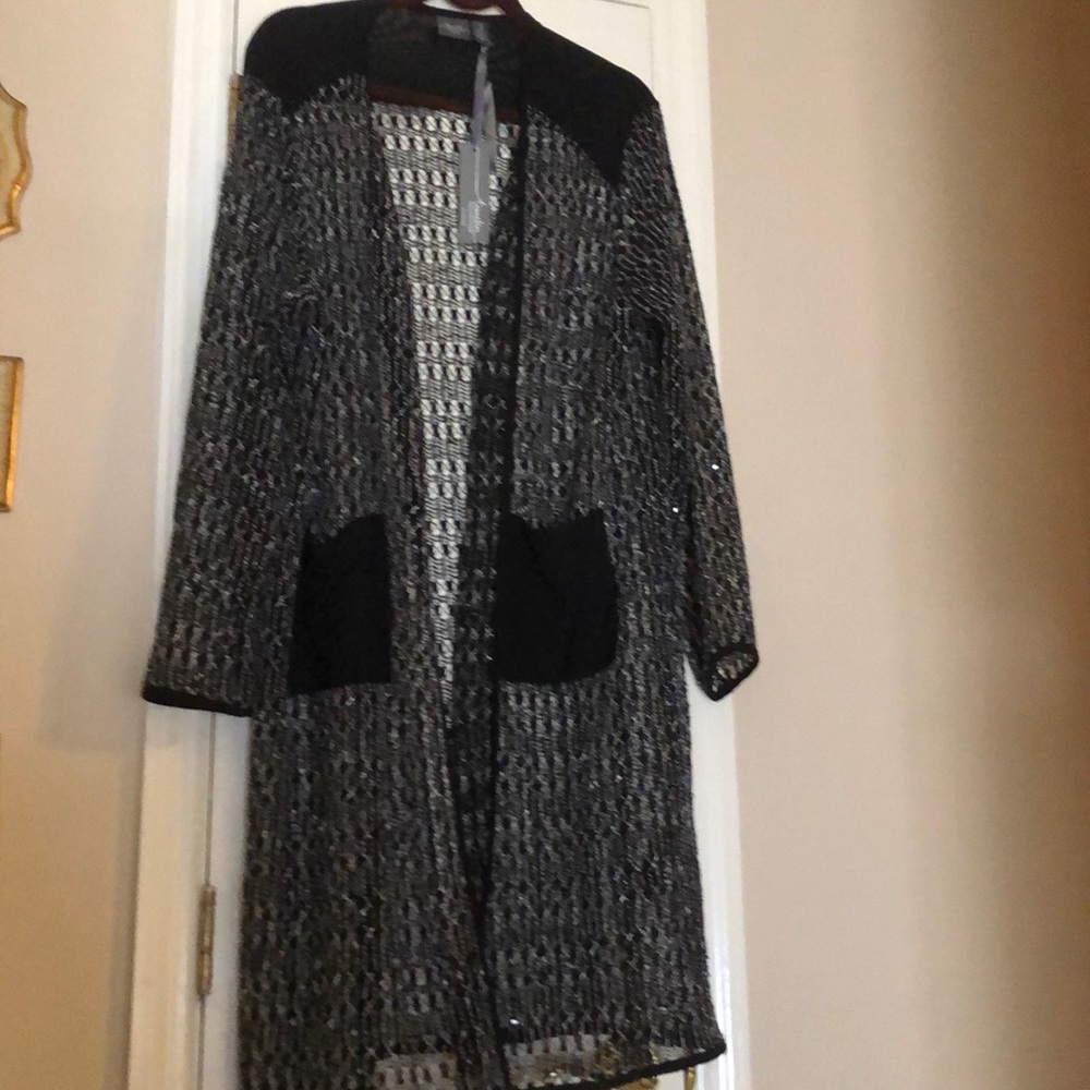 Chico’s Beautiful Brand New Duster detailed black sequins, hard to see in pics